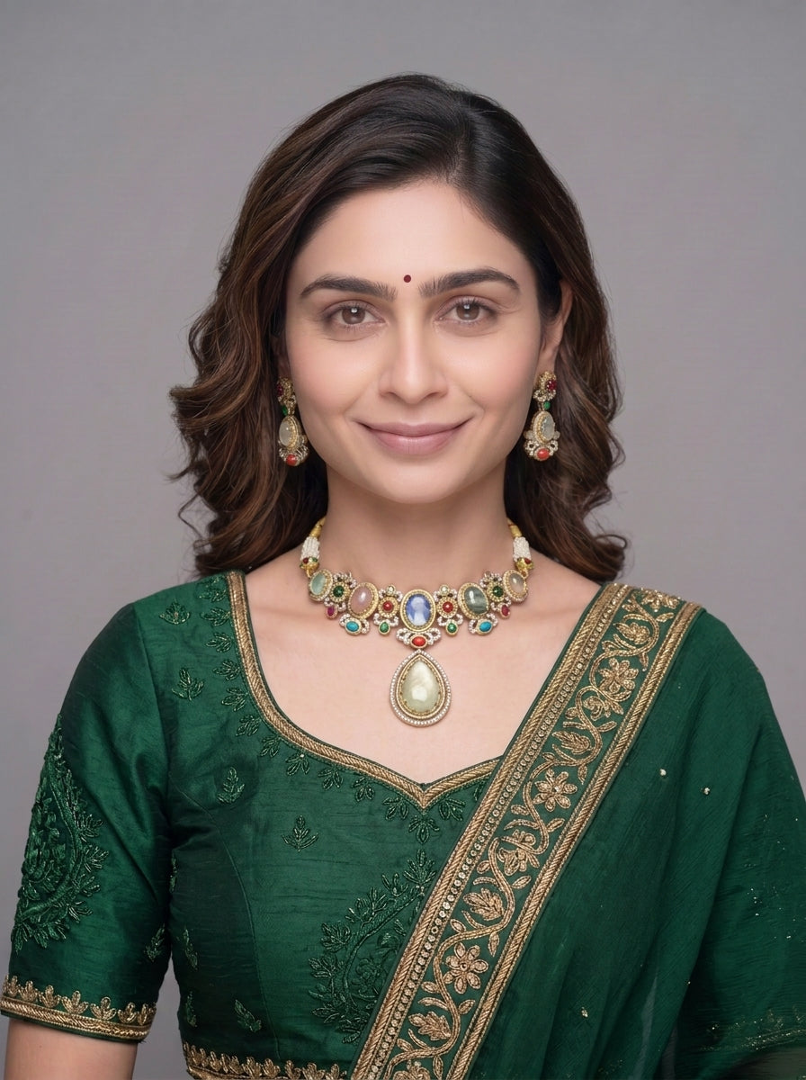 Gold Tone Necklace And Earrings Set