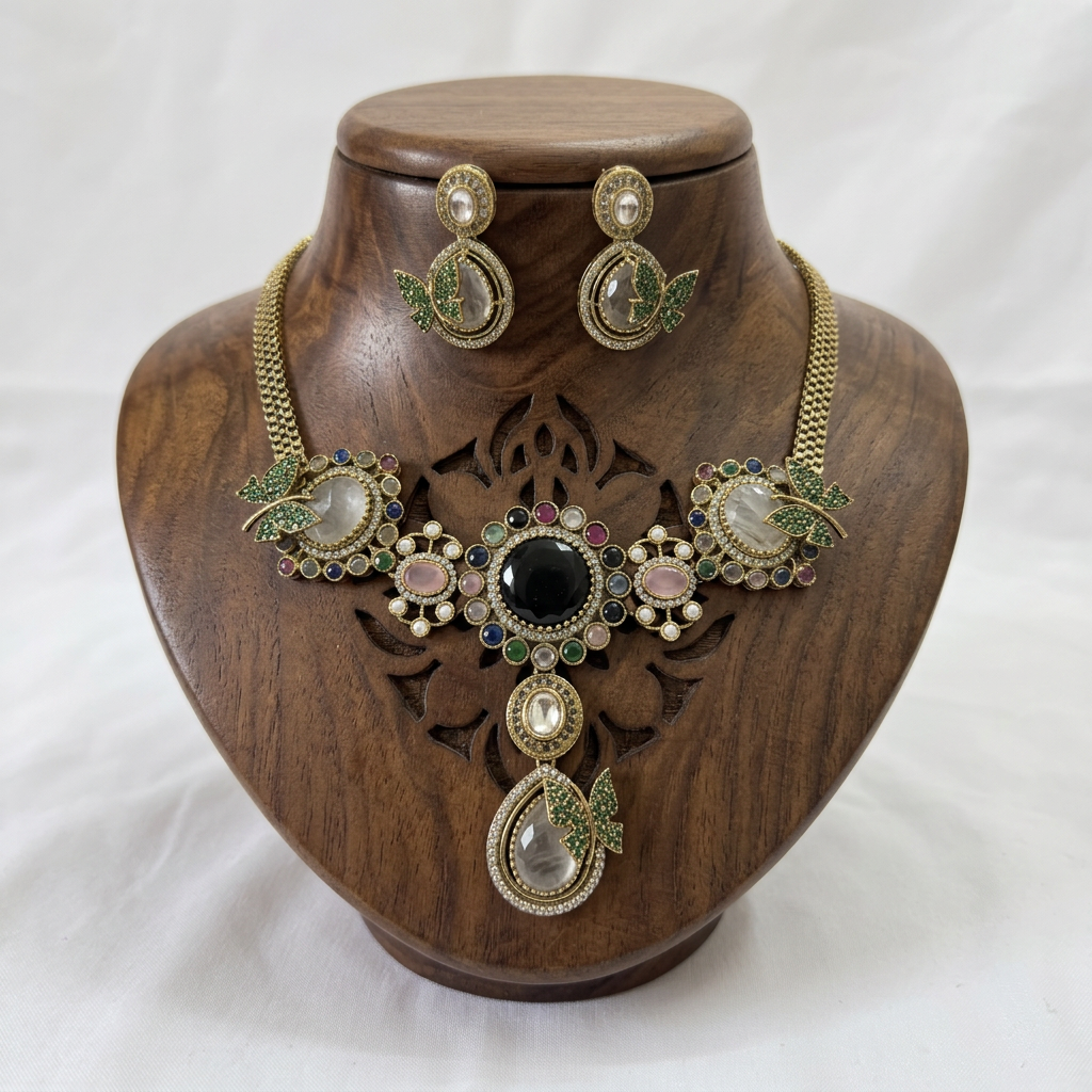 Gold Toned Alloy Necklace And Earrings Set