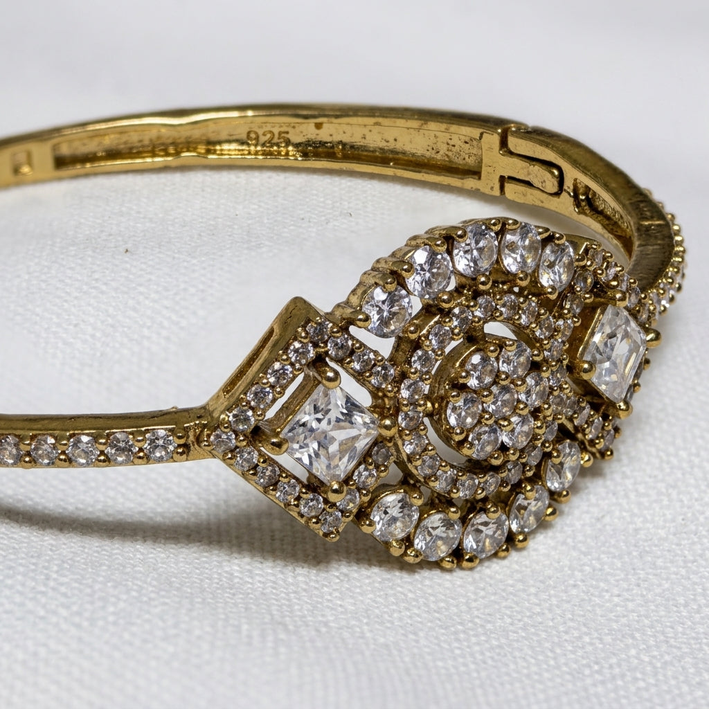 Gold Toned Bracelet