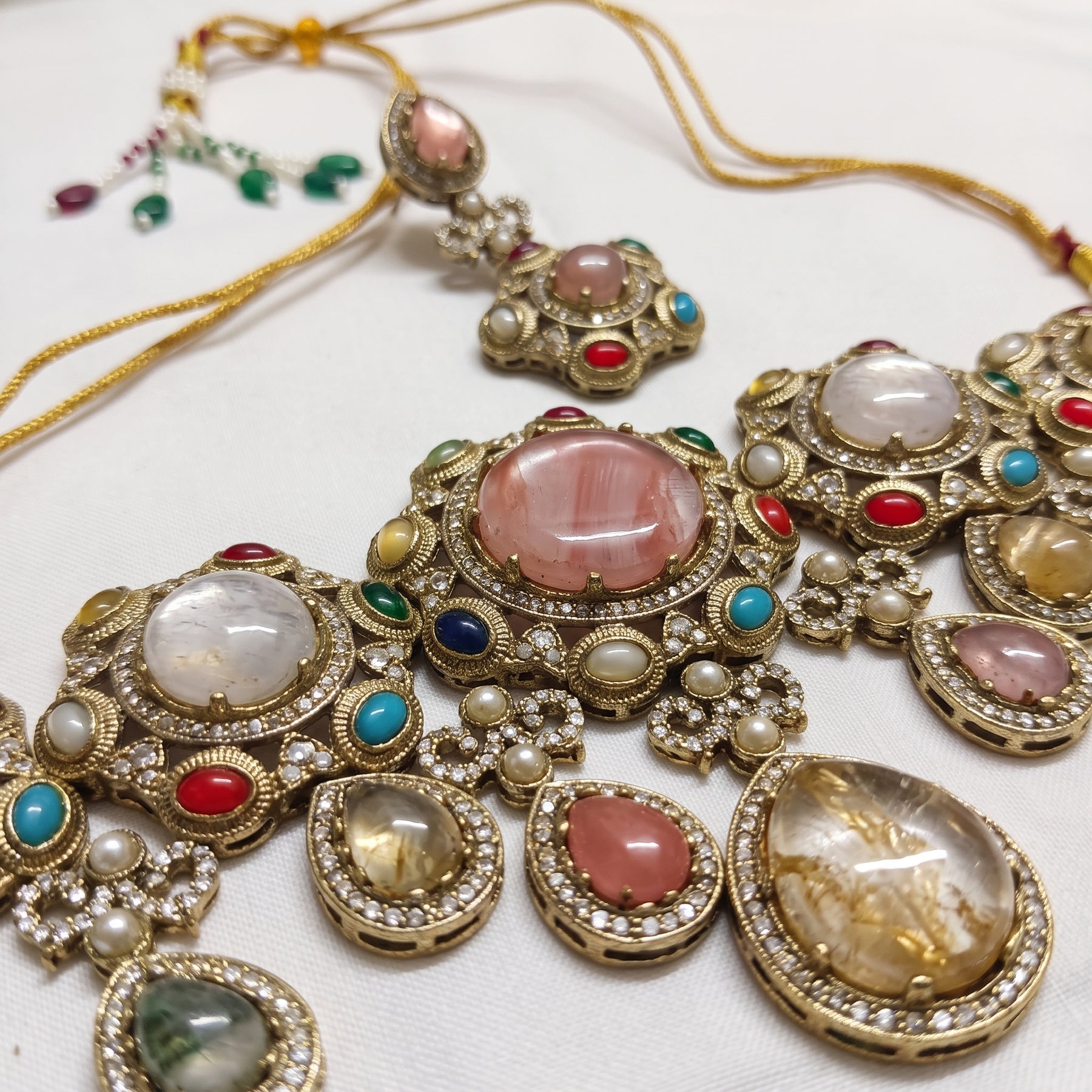 Gold Tone Ethnic Jewelry Set